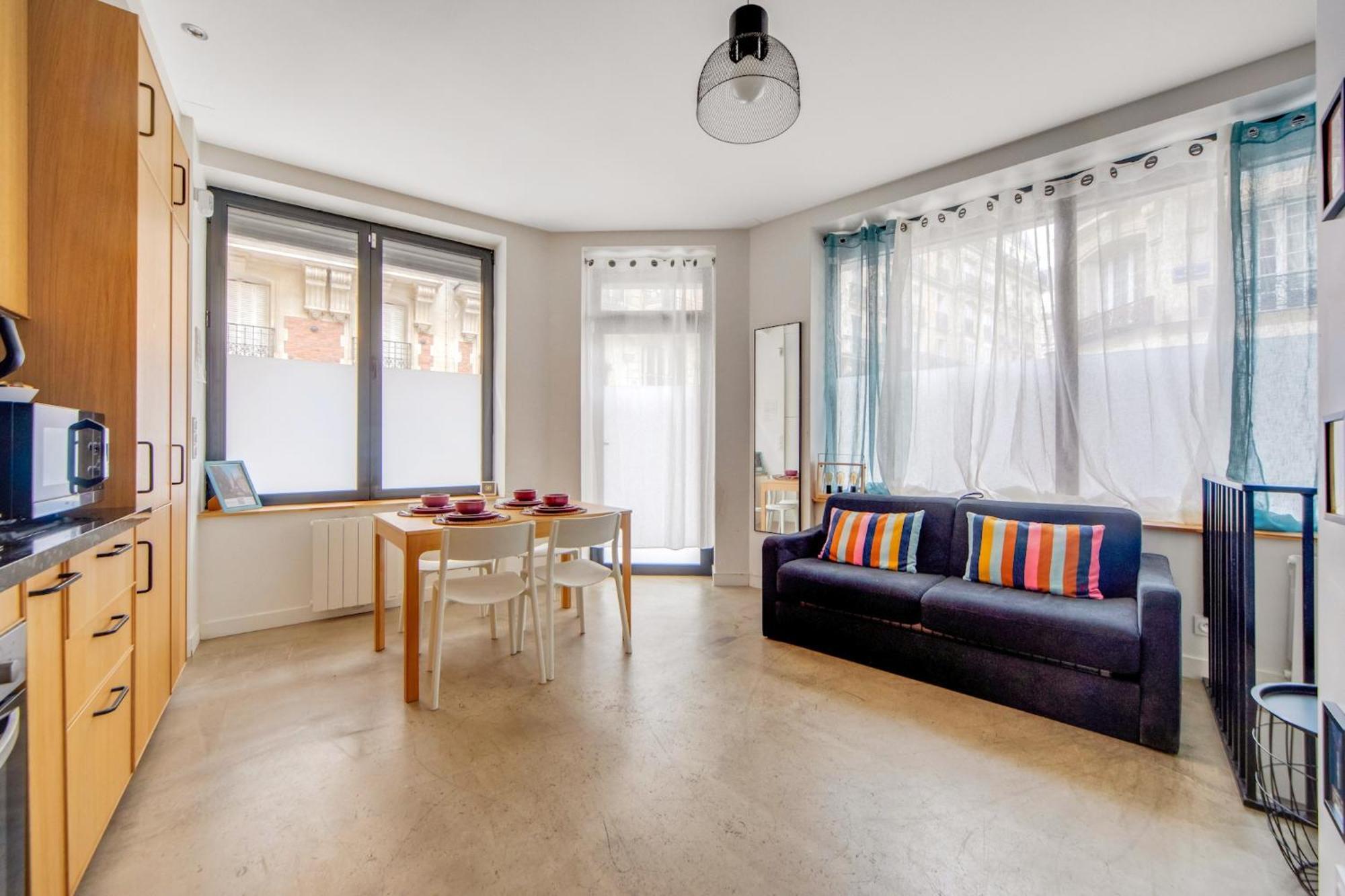 Large Flat Very Close To Montmartre Paris Exterior photo