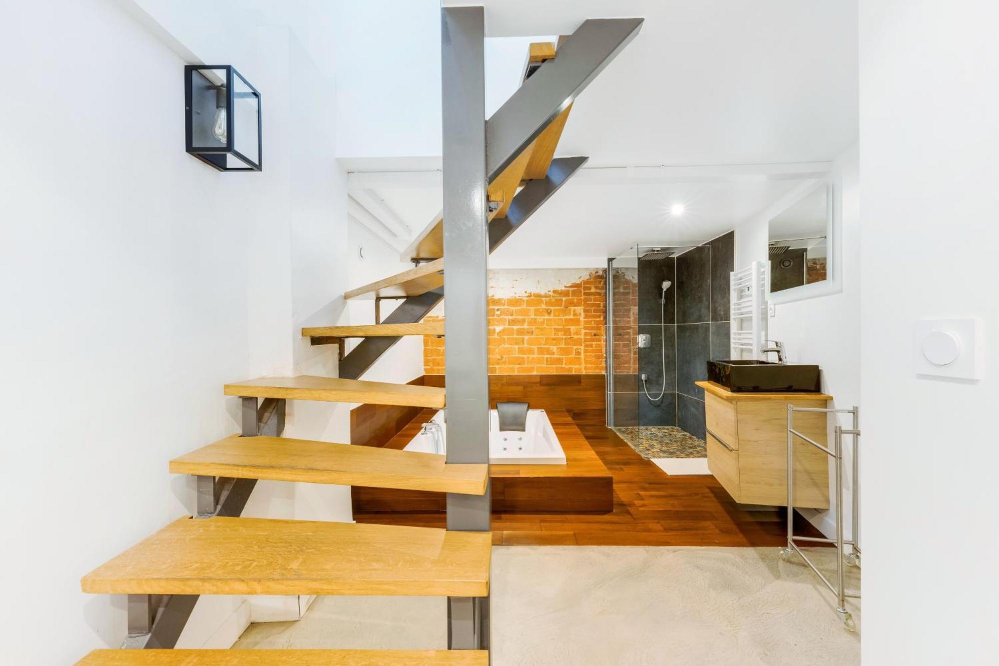 Large Flat Very Close To Montmartre Paris Exterior photo