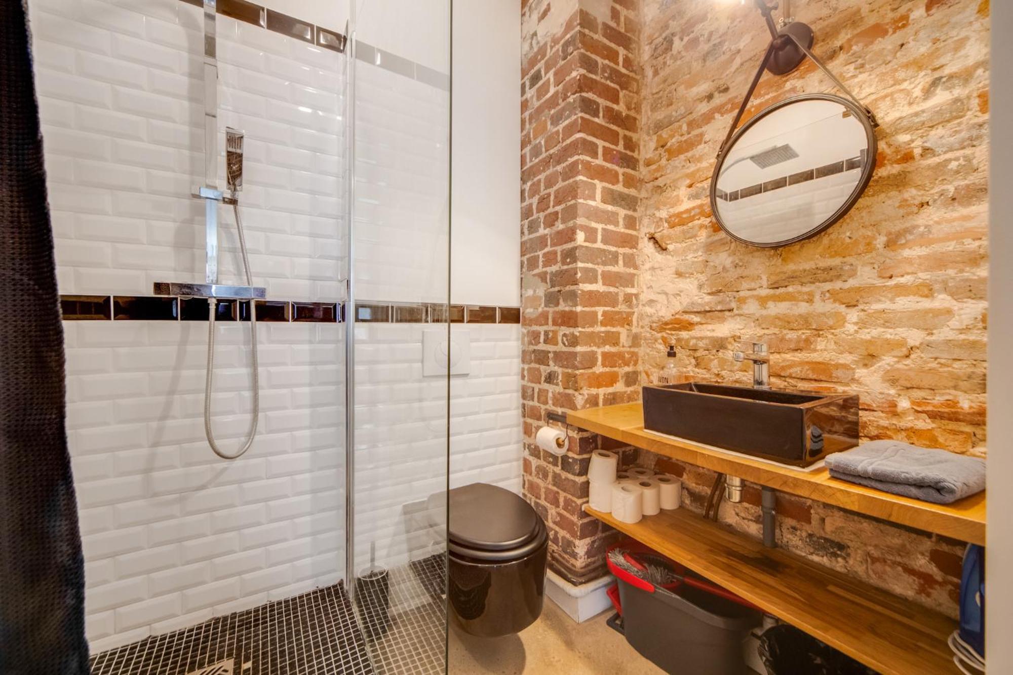 Large Flat Very Close To Montmartre Paris Exterior photo